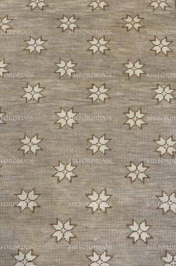 Premium Hand-Knotted Oushak Wool Rug - Grey & Cream Star Motif Turkish Carpet