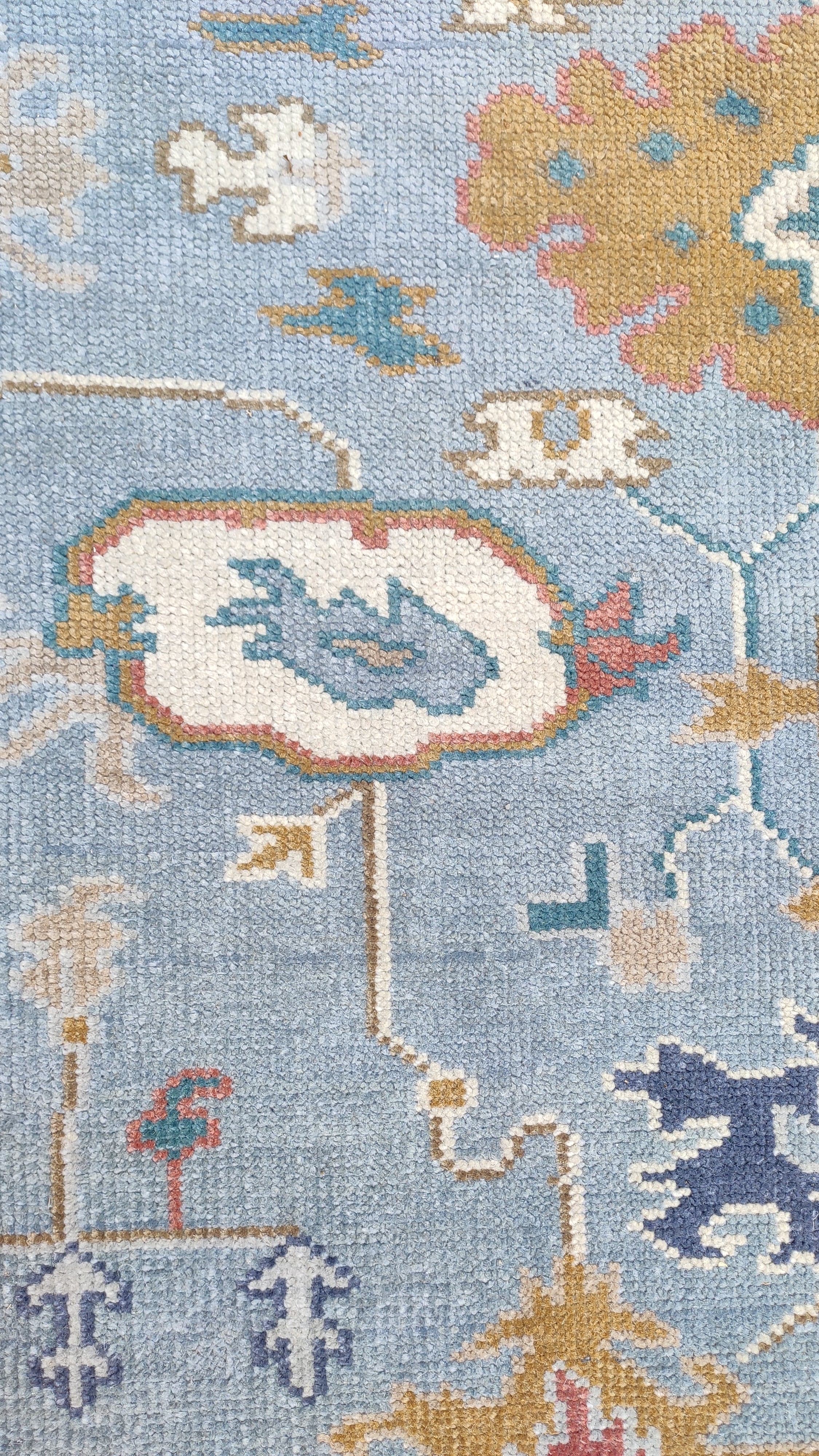 Premium Hand-Knotted Oushak Wool Rug - Serene Light Blue Cream Floral Carpet